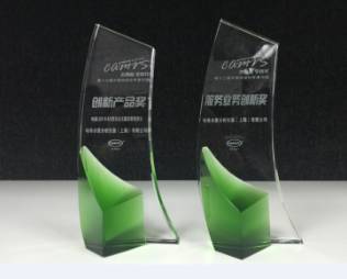 哈希喜獲產品創新、服務創新雙重獎